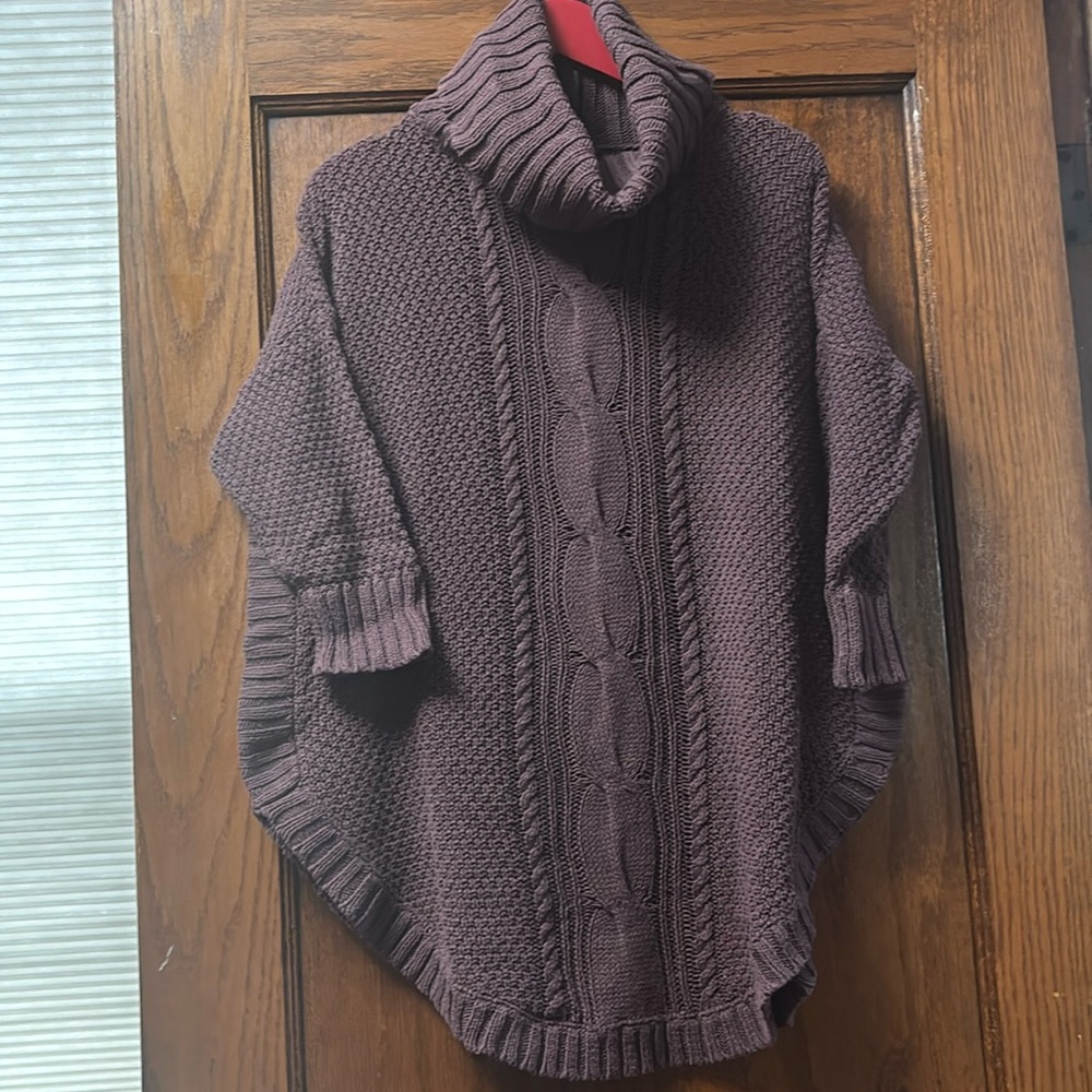 Express Women’s Purple Turtleneck Tunic Sweater Size Small Curved Hem Oversized